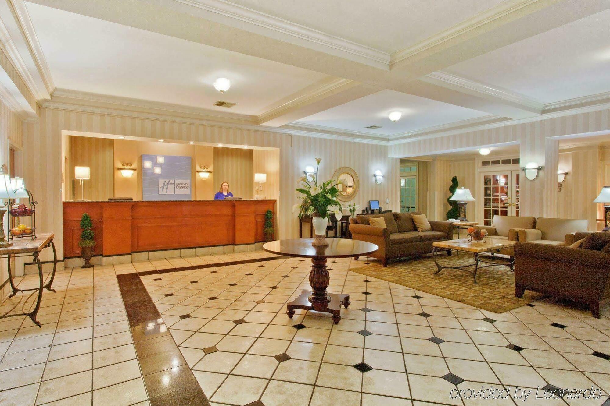 Baymont By Wyndham Bessemer Exterior photo